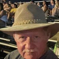 Megan Olinger's Instagram, Twitter & Facebook