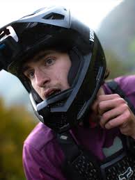 Happy to show you my new SCOTT Ransom 💚 Can't wait to ride and push futher  boundaries #NOSHORTCUTS [•] @loiicperraudin