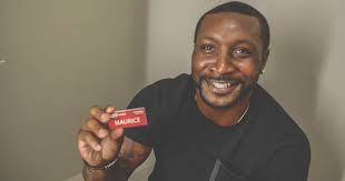 You know All-Pro LB NaVorro Bowman... but have you met Maurice Bowman,  retail king? 😂😂😂