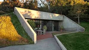Earth Sheltered Homes Outlined Mountainside Or Hillside Earth Sheltered Homes Bunker Home Earth Homes