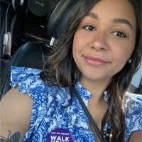 Jess Crotts's Instagram, Twitter & Facebook