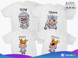 Dengan berbagai aplikasi yang dibuat khusus untuk desain. Kaos Couple Keluarga Lucu Unik Bisa Tulis Nama Dan Request Desain