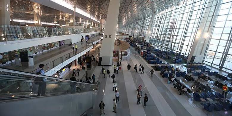 Mga resulta ng larawan para sa Soekarno–Hatta International Airport Terminal 3, departure area"