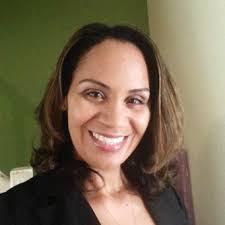 Lizzette Rivera's Instagram, Twitter & Facebook