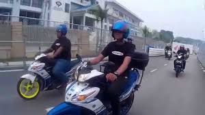 Fuel injection vs carburettor agbg. Yamaha Lagenda 115 Fuel Injection Konvoi Cubprix Serdang Youtube