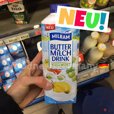 Milram Buttermilch Wiesenobst Neu Foodnews Foodnewsgermany Foodnewsgermany 2019 Lebensmittelneuheiten Foo Lebensmittel Kinderschokolade Kinder Schokolade