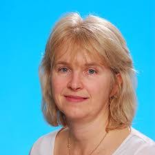 Deborah Rayner's Instagram, Twitter & Facebook