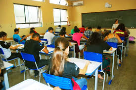Decisão liminar suspende reabertura de escolas em regiões nas fases laranja e vermelha. Aulas Presenciais No Estado De Goias Terao Rodizio Em 2021