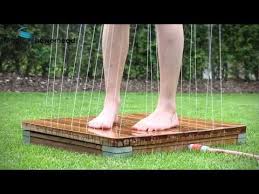 Magic Design Gartendusche Wpc Von Mc Shower Braun Youtube Gartendusche Familiengarten Garten