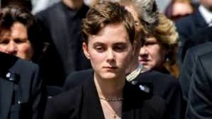 Ontdek de perfecte stockfoto's over karina de roumanie medforth mills en redactionele nieuwsbeelden van getty images kies uit premium blader door de 1 karina de roumanie medforth mills beschikbare stockfoto's en beelden, of begin een nieuwe zoekopdracht om meer stockfoto's en. Nepoata Regelui Mihai Despre Care Se Cunosc Cele Mai PuÈine Detalii Ce Nume PoartÄ