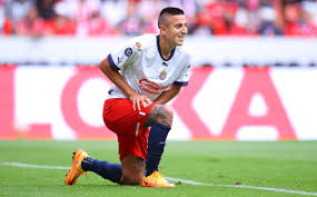 Roberto Alvarado anunció el nacimiento de su primera hija | Mediotiempo