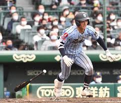 東海大相模 は 川和 のエース・ 吉田 悠平 を前にに8回まで1ー1の同点も9回に3番手で好投していた 石田 隼都 の適時打を皮切りに打線がつながり6得点を挙げ、7対1で勝利し5回戦進出を決めた。 æ±æµ·å¤§ç›¸æ¨¡ å¤§å¡šä¸»å°†ãŒæ€¥æ€§èƒƒè…¸ç‚Žã§ãƒ™ãƒ³ãƒå¤–ã‚Œã‚‹ é«˜æ ¡é‡Žçƒ æ—¥åˆŠã‚¹ãƒãƒ¼ãƒ„