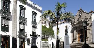 Santa cruz de la palma is a city and a municipality on the east coast of the island of la palma in the province of santa cruz de tenerife of. Santa Cruz De La Palma Aventura Verde La Palma Motorradvermietung