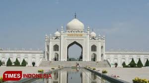Check spelling or type a new query. China Negara Komunis Bangun Hui Culture Park Kota Islam Terbesar Di Dunia