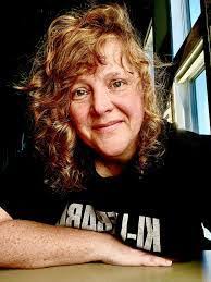 Beth Olszewski's Instagram, Twitter & Facebook