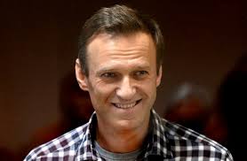 Follow rt to get the latest news on russian political activist and lawyer alexey navalny, who is known as the russian opposition leader. Kremlin Critic Navalny Begins Serving Time For Parole Violation