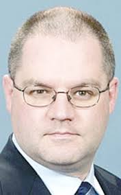 Fired M.C. police officer's Civil Service hearing begins