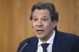 Haddad se reúne com Motta e Alcolumbre para discutir crise do IOF