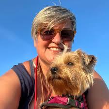 DOG OWNERS PICK UP YOUR POOP 😡 This “present” was left