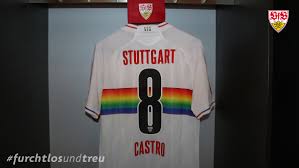 Auf ladenzeile.de finden sie günstige vfb stuttgart trikots und natürlich auch trikots rivalisierender mannschaften. Vfb Stuttgart On Twitter Vielmehrvielfalt Vfbfairplay Vfb Vfbm05