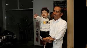 Sementara itu, presiden jokowi mengaku sangat bahagia karena cucunya sudah lahir. Cucu Presiden Jokowi Jan Ethes Terima Rapot Selvi Nilainya Cukup Memuaskan Ivoox Indonesia