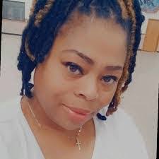 Marisol Bender's Instagram, Twitter & Facebook