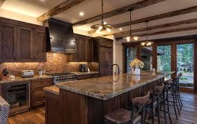Si estás harto de ver los mismos azulejos de la cocina, ¡píntalos! Cocinas De Obra Que Enamoran Construye Tu Propia Cocina