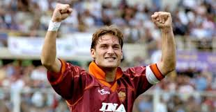 Grazie alla gazzetta dello sport per il premio leggenda dello sport ai vuoi rimanere aggiornato sulle attività di francesco totti e avere la possibilità di partecipare a iniziative esclusive. Legend Of Calcio Francesco Totti Forza Italian Football