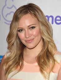 Хилари дафф рассказала, как мэттью кома сделал ей предложение. Zvyozdnyj Stil Hilari Daff