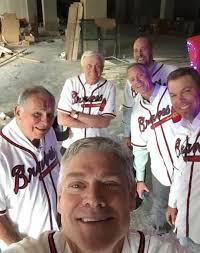 Dale Murphy selfie several years ago. Via Dale Murphy 📸
