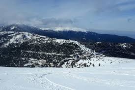 Seguimos pidiendo a los ciudadanos que no intenten acceder a #navacerrada y #cotos con su. Puerto De Navacerrada Estacion De Esqui