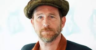 Vera Paul's Instagram, Twitter & Facebook