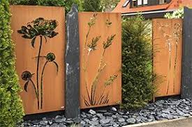 Wasserspiele, pergola & rosenbogen aus unserem paras sichtschutzsystem. Cortenstahl Sichtschutz Online Kaufen Metallbau Onlineshop De Metall Gartenkunst Gartengestaltung Ideen Cortenstahl