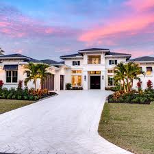 On the upper part, you can see that the roof's black color becomes an excellent match for the white stucco. 75 Beautiful Coastal Stucco Exterior Home Pictures Ideas July 2021 Houzz