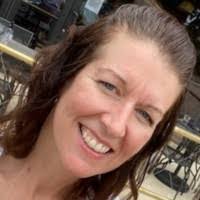 Rebecca Eggers's Instagram, Twitter & Facebook