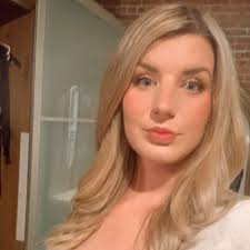 Josie Goodman's Instagram, Twitter & Facebook