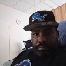 Amon-Ra St. Brown is currently the 8th-highest paid WR in the NFL 👀