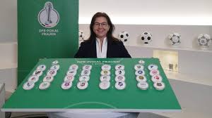 Termine, übertragung, datum und uhrzeit runde: Niederrhein Duell In Der 2 Dfb Pokal Runde Borussia Bocholt Gegen Msv Duisburg Nachricht Fvn E V