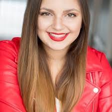 Elizabeth Bemis's Instagram, Twitter & Facebook