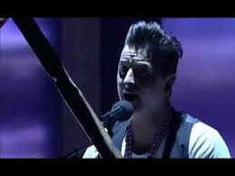 Amoi seg' ma uns wieder, eine insel mit zwei bergen lt → deutsch (österreichisch/bairisch), deutsch, englisch → andreas gabalier (12 lieder 31 mal. Andreas Gabalier Fur Mi Bist Du Schee 2014 Youtube Gabalier Schlager Musik Schone Lieder
