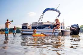 With so much to see and do, there is no better way to see jacksonville, florida and the surrounding areas than from a boat. Pontoon Boat Rental Provided By Lake Harris Boat Rentals Leesburg Lake County Tripadvisor