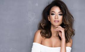 E’ uno dei tagli di capelli per viso tondo in assoluto più elegante e irresistibile. Tagli Viso Quadrato La Guida Per Fare La Scelta Giusta