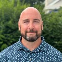 100+ "Tom Haus" profiles