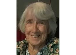 Elaine Dobbins's Instagram, Twitter & Facebook