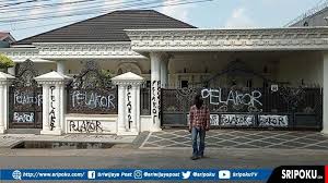 Kerjaya sbg ahli perniagaan yg berjaya dpt ~ kehidupannya. Bo4whjuq2njy2m