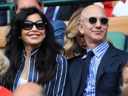 Shortly after jeff bezos announced he and his wife mackenzie were getting divorced, rumors swirled that he was dating former tv news anchor lauren tags: Jeff Bezos Threw Lavish Birthday Party For Lauren Sanchez Report
