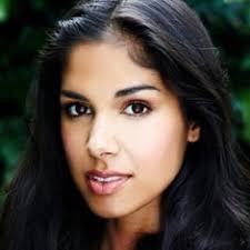 Sarah Roberts's Instagram, Twitter & Facebook