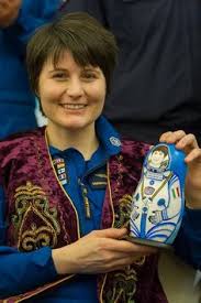 La prima donna astronauta italiana dell'esa è diventata mamma di una bambina, kelsey amal. 10 Samantha Cristoforetti Ideas Astronaut Space Station Space Exploration