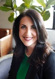 Beth Reinwald's Instagram, Twitter & Facebook