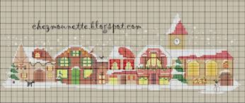 Small christmas tree, free and easy printable cross stitch pattern. Free Christmas Themed Cross Stitch Patterns